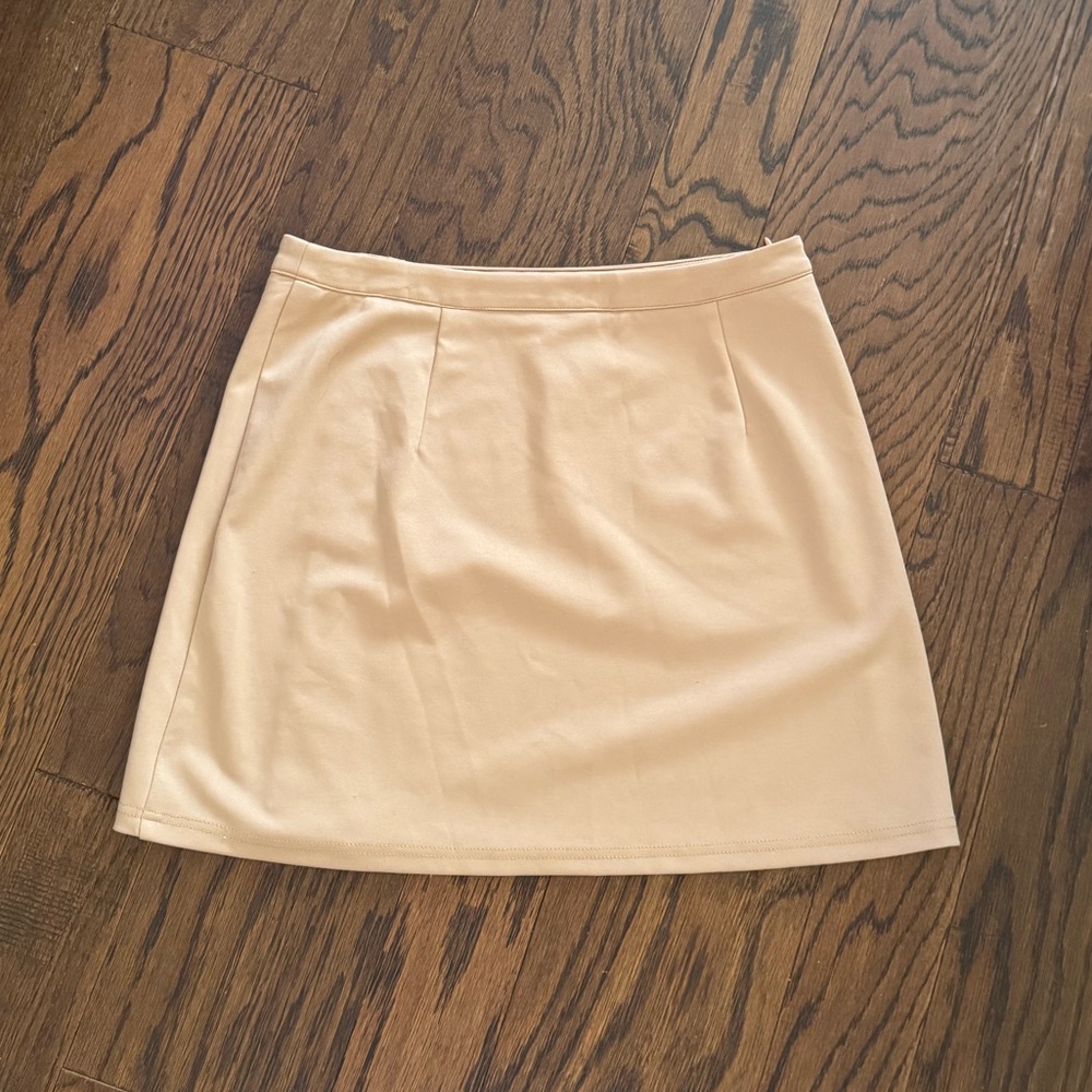 Elegant Tan mini Skirt from CIDER size Large stretchy